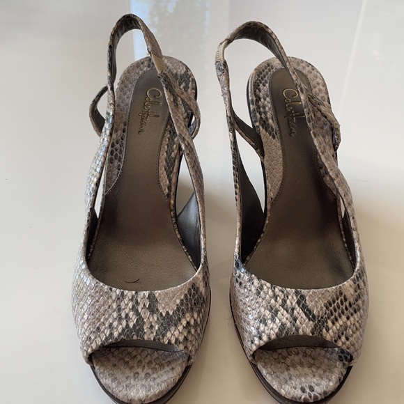 Cole Haan Size 8 Snake Skin Wedge - Picture 2 of 2